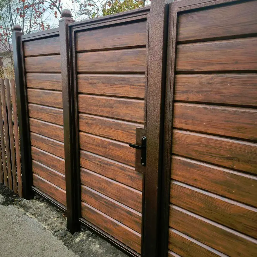 Фото 8 забор из металлосадинга Евро-Брус Античное Дерево 3D Принтек